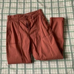 High-waisted pencil pants